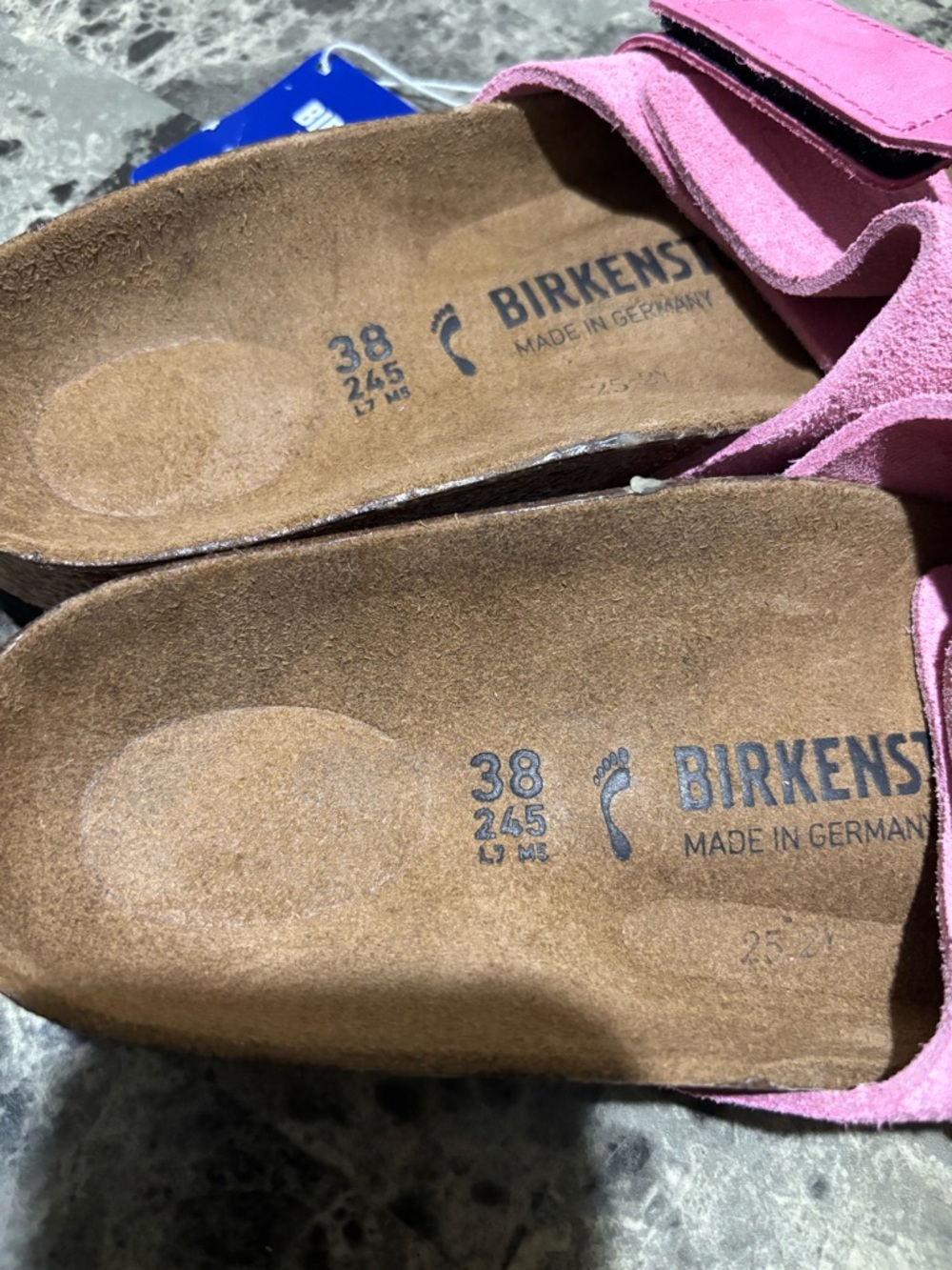 Birkenstock Oita  Pink Suede Single-Strap Slide Sandals - Picture 6 of 9